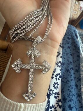 High-End European Designer Multi-Strand Crystal Choker – Statement Cross
